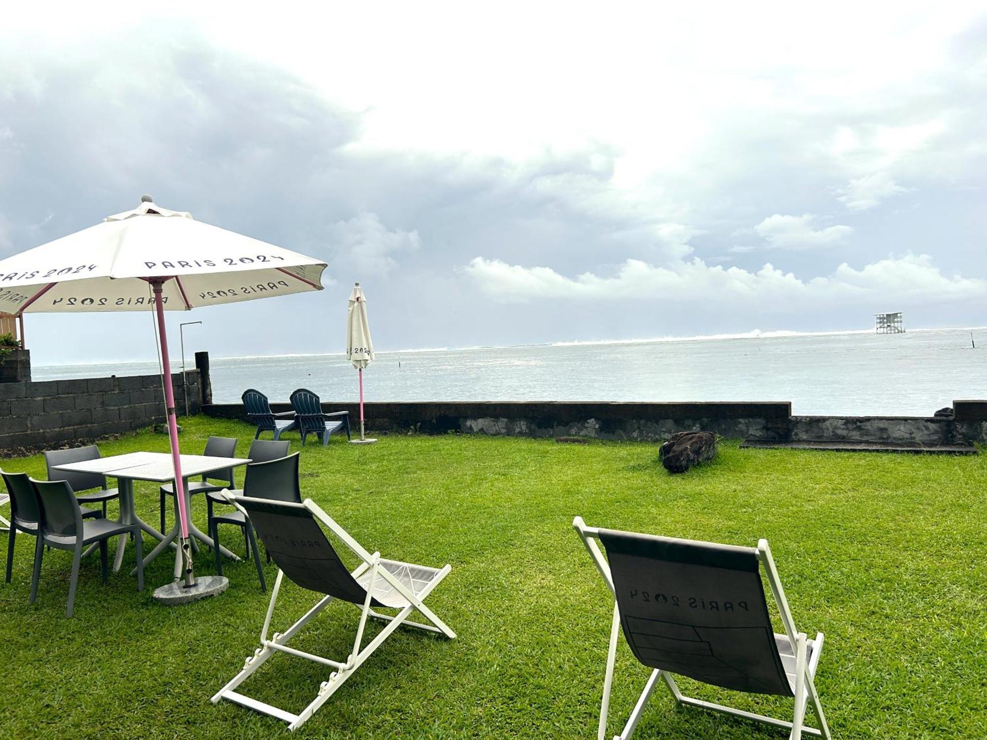 Hava'E Lodge Teahupoo Exterior photo