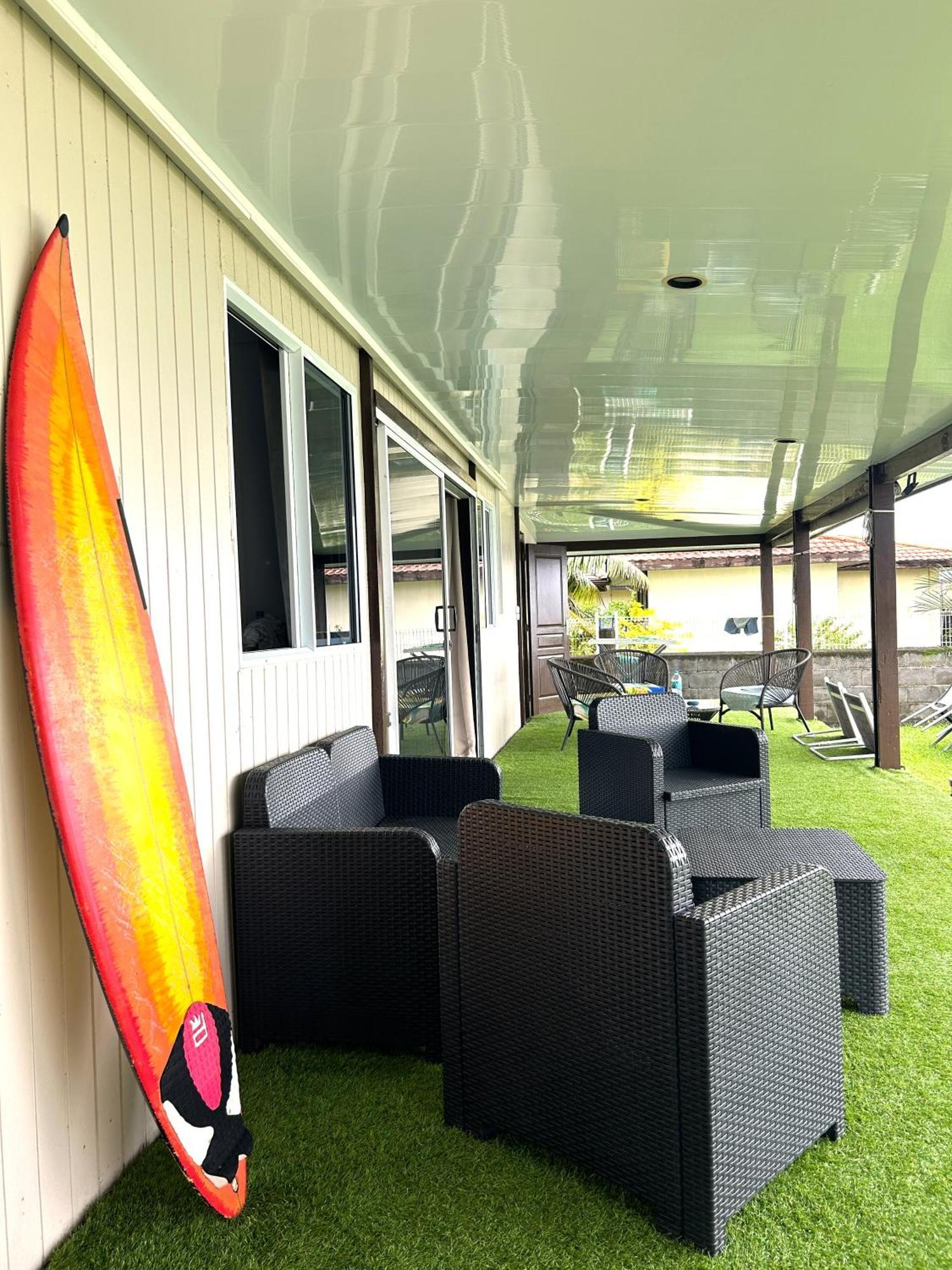 Hava'E Lodge Teahupoo Exterior photo
