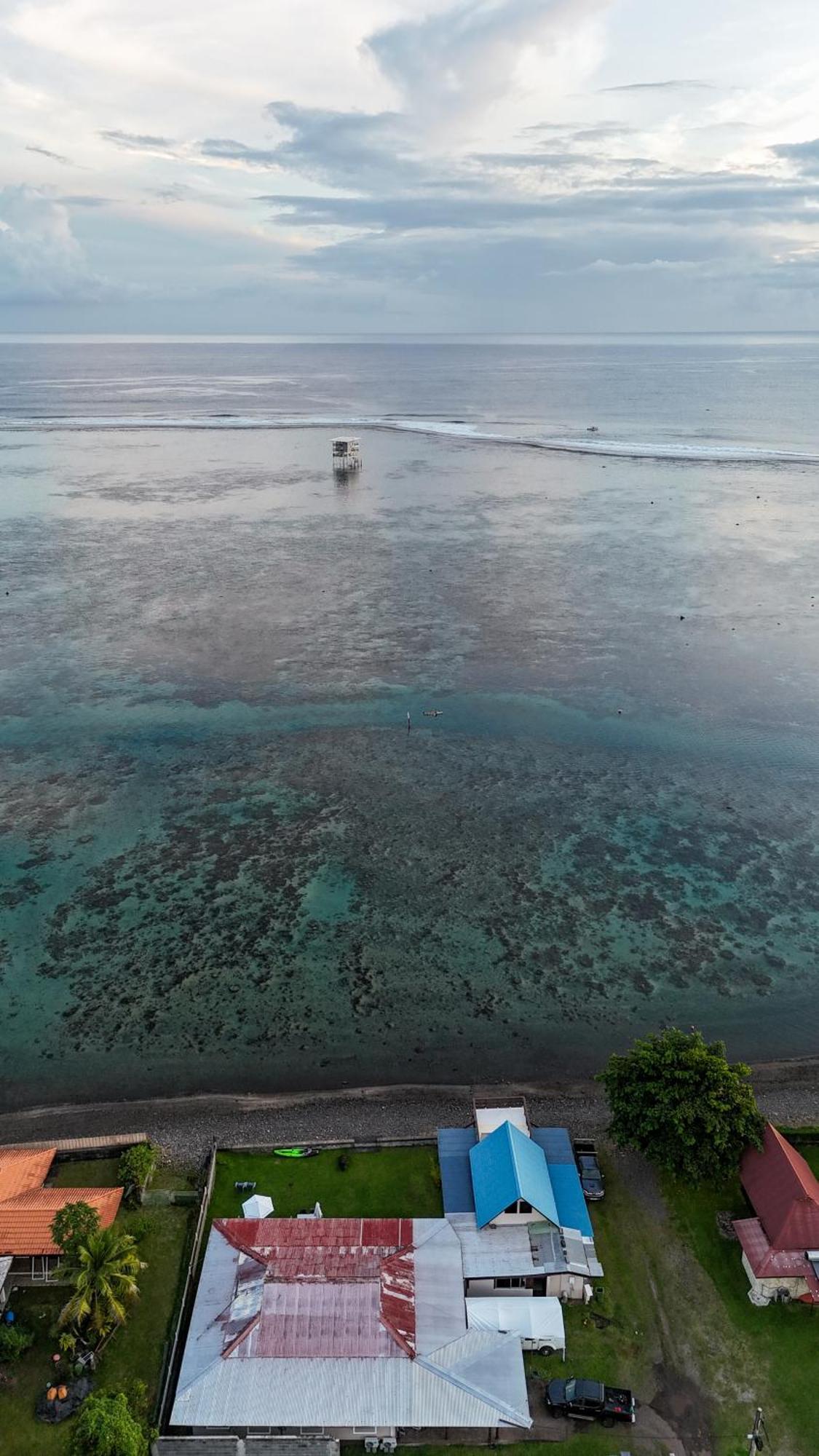 Hava'E Lodge Teahupoo Exterior photo