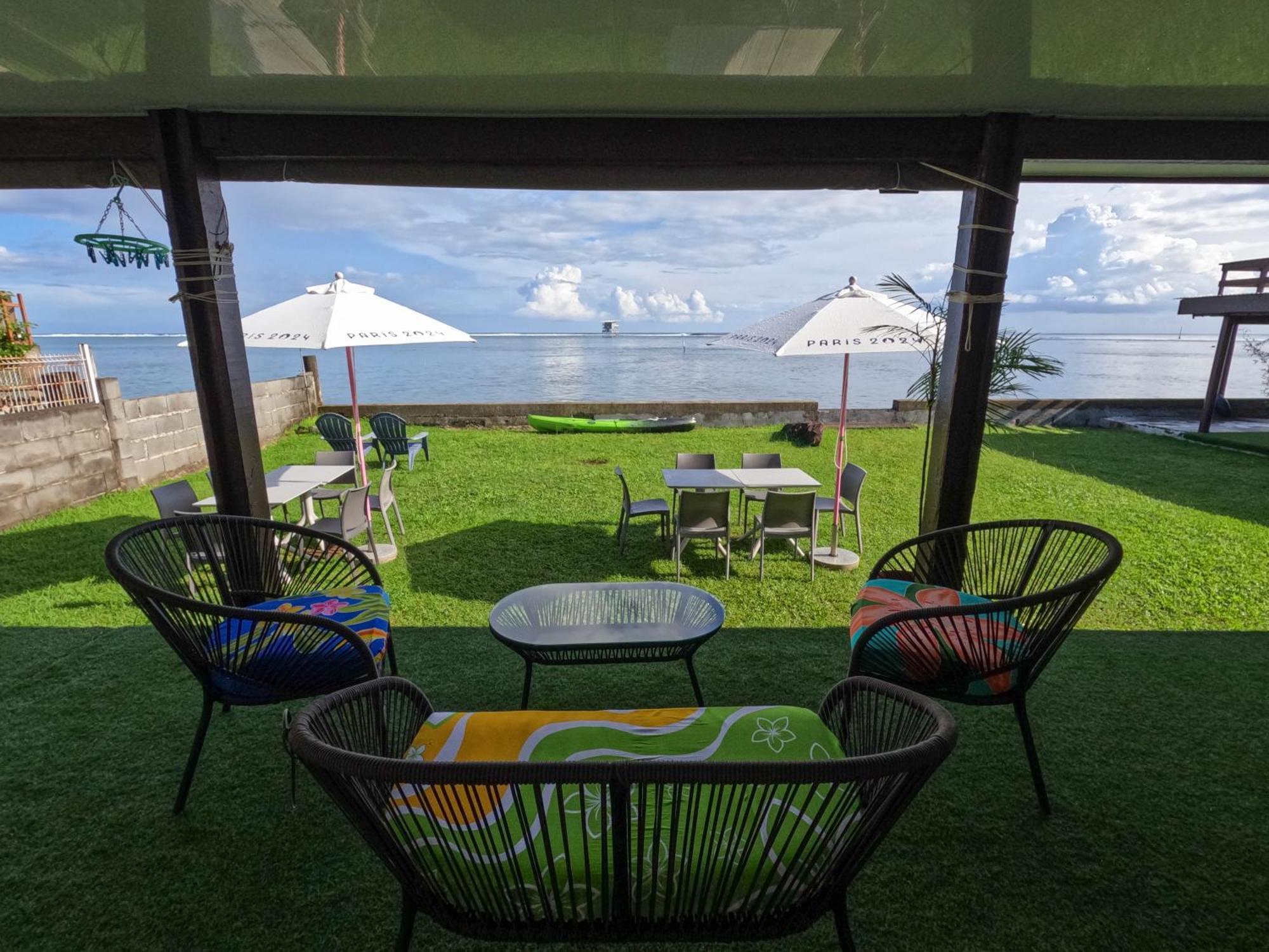 Hava'E Lodge Teahupoo Exterior photo